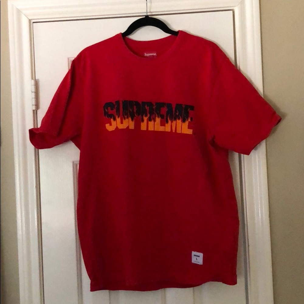 Supreme flame embroidered logo tee